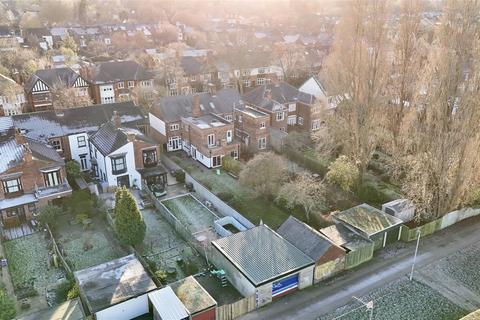 4 bedroom end of terrace house for sale, Victoria Avenue, Hull