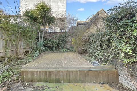 1 bedroom ground floor flat for sale, Palatine Road, London