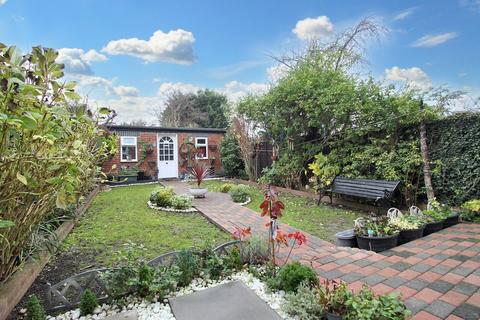 5 bedroom terraced house for sale, Roding Lane North, Woodford Green