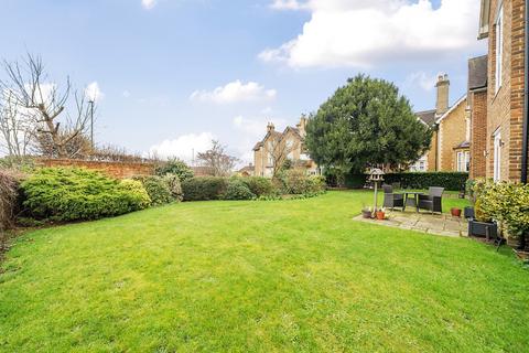 3 bedroom flat for sale, Croft Road, Surrey GU7