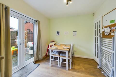 154 Allington Place, Chester, CH4 7DU