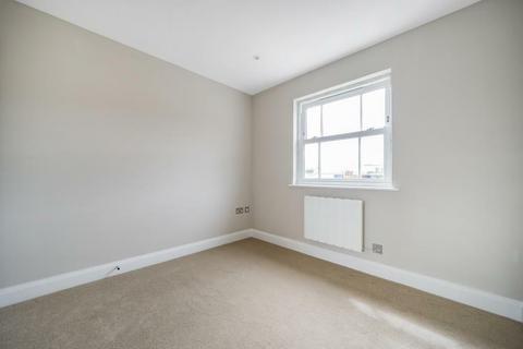 1 bedroom apartment to rent, High Street, Walton-on-Thames KT12