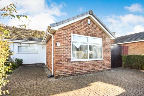 2 bedroom semi-detached bungalow for sale, Grazingfield, Silverdale