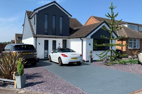 1 Foxcroft Close, Chasetown, Burntwood, WS7 4ST