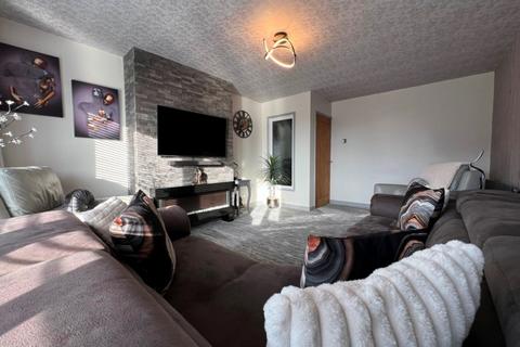 1 Foxcroft Close, Chasetown, Burntwood, WS7 4ST