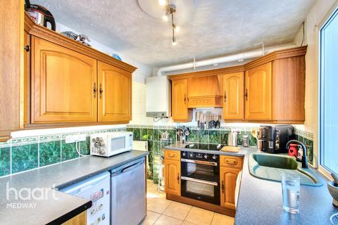 3 bedroom terraced house for sale, Eastern Road, Gillingham