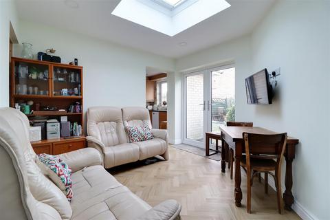 4 Bridge Road, South Cave, Brough, HU15 2JE