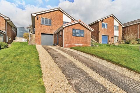 3 bedroom detached house for sale, Thames Close, Warminster, BA12