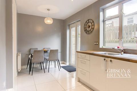 58 Sewardstone Gardens, London, E4 7QE