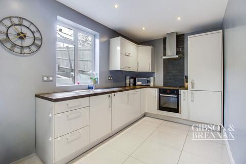 58 Sewardstone Gardens, London, E4 7QE