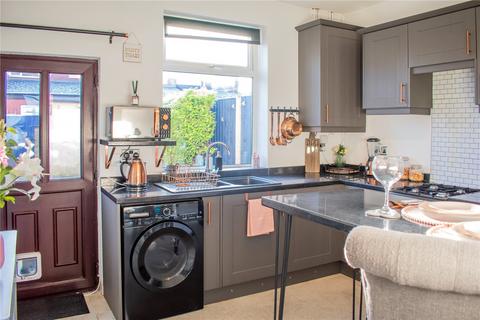 91 Turf Lane, Chadderton, Oldham, OL9 8HW