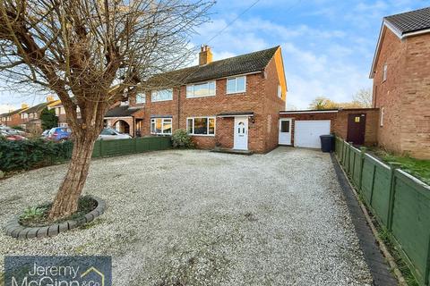 3 bedroom semi-detached house for sale, South Green Drive, Stratford upon Avon