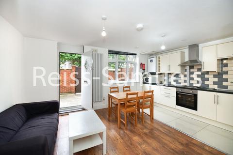 4 bedroom ground floor maisonette to rent, Manchester Road, London E14