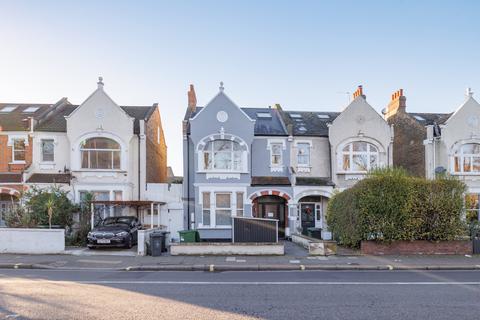 3 bedroom flat for sale, Fulham Palace Road, Fulham, London