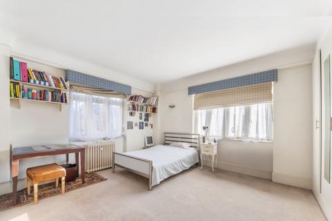 3 bedroom flat for sale, Grove Hall Court, Hall Road, St John's Wood, London