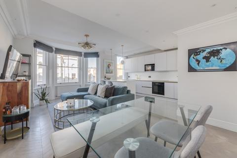 1 bedroom flat for sale, Colville Terrace, Notting Hill, London