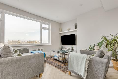 2 bedroom flat for sale, Battersea Rise, Battersea, London