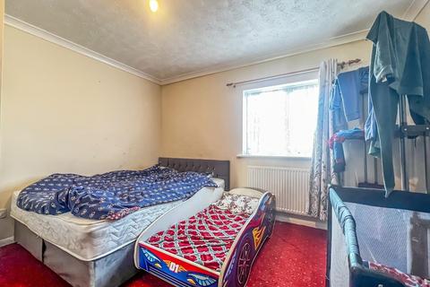 2 bedroom terraced house for sale, Eaglesthorpe, Peterborough PE1