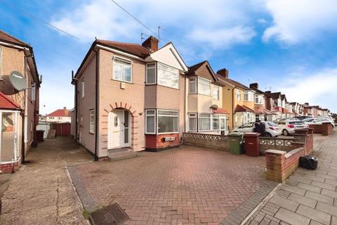 3 bedroom semi-detached house for sale, The Chase, Edgware