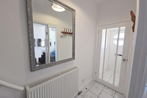 25 Beach Terrace, Newbiggin-by-the-sea, NE64 6XE