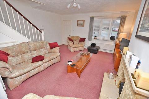 3 bedroom semi-detached house for sale, Cotswold Gardens, Maidstone