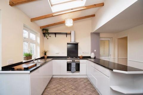 4 bedroom terraced house for sale, Windmill Street, BUSHEY HEATH, Hertfordshire, WD23 1NB