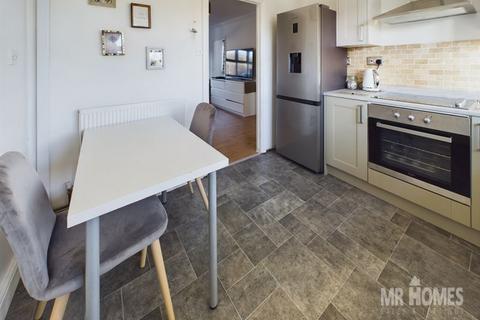 1 Eddystone Close, Cardiff, CF11 8EB