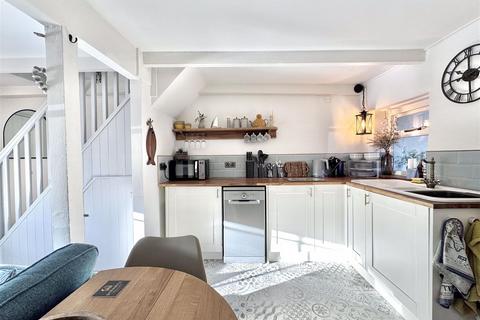 3, Peters Terrace Foundry Hill, Stithians, Truro, TR3 7BT