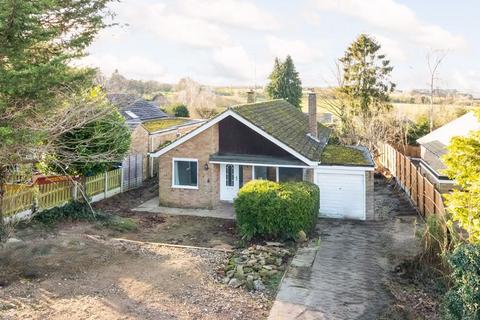 3 bedroom detached bungalow for sale, Dashwood Rise, Duns Tew - No onward chain