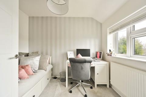 12 Cleve Road, Sidcup, DA14 4RR