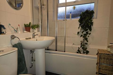 16 Fredas Grove, Harborne, Birmingham, B17 0SY