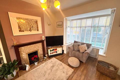 3 bedroom semi-detached house for sale, Sherfield Drive, Cochrane Park
