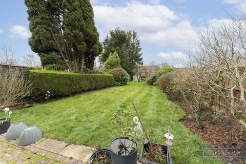 3 bedroom semi-detached house for sale, Limpsfield Road, Sanderstead