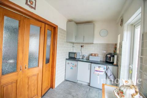 3 bedroom semi-detached house for sale, Grace Road, Oldbury B69