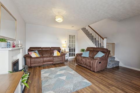 10 Lady Emily Way, Gorebridge, EH23 4GA