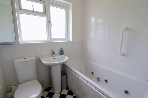 24 Aintree Close, Bletchley, Milton Keynes, MK3 5LP