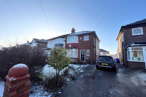 3 bedroom semi-detached house to rent, Lancaster Road, Salford