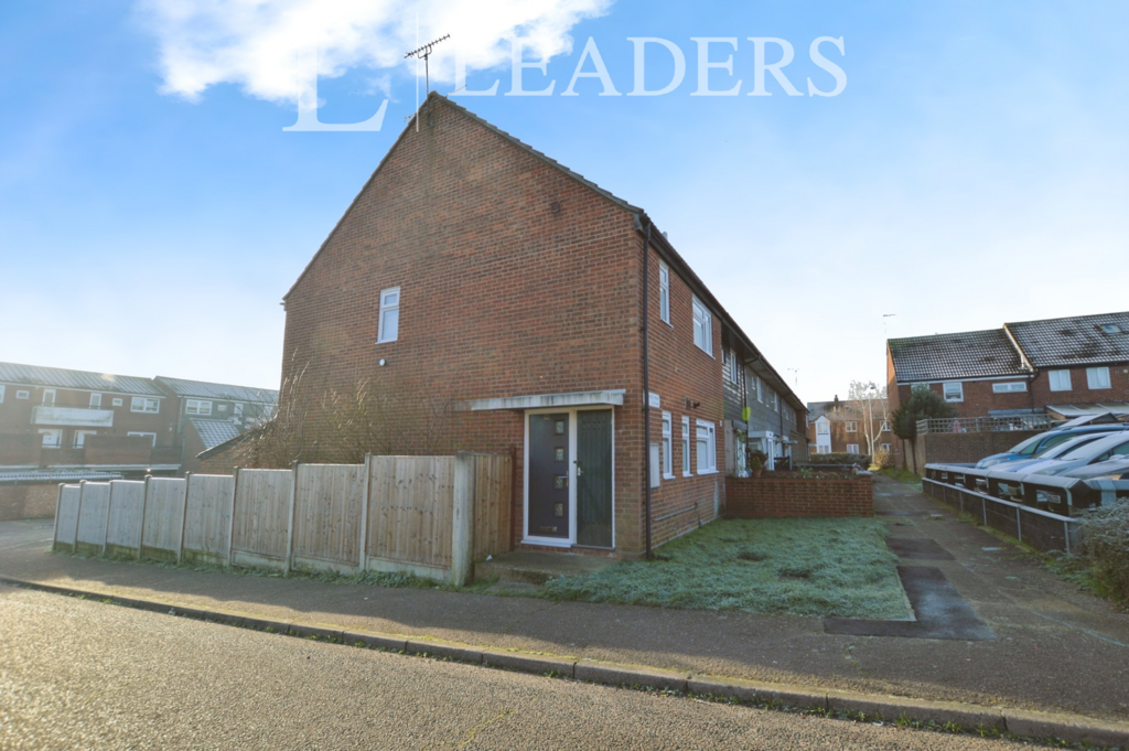 Hunwicke Road Colchester CO4 3 bed end of terrace house - £1,400 pcm (£ ...