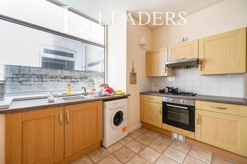 4 bedroom terraced house to rent, Manners Road, Southsea