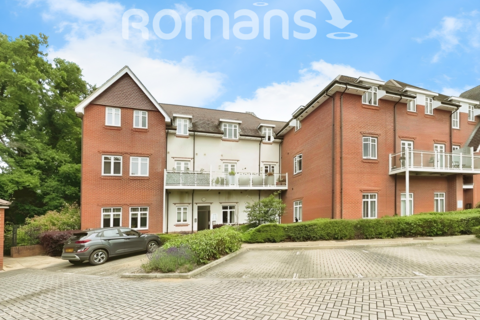 2 bedroom apartment to rent, North Wing Bramall House Fleet