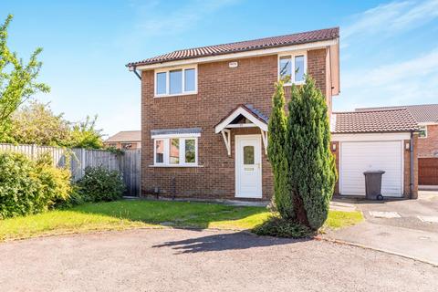 3 bedroom detached house to rent, Holyhead Close, Warrington, WA5