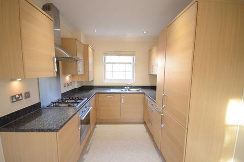 2 bedroom apartment to rent, Wood Green, Woodcote