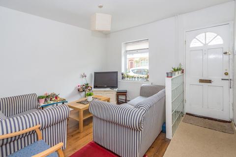 2 bedroom terraced house to rent, Brunswick Street