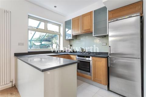 3 bedroom terraced house for sale, Riverway, London, N13