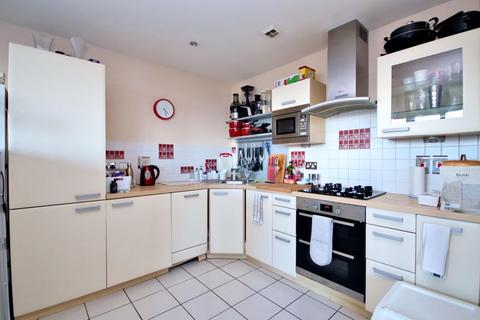 2 bedroom apartment for sale, Tradewinds, Two double bedrooms