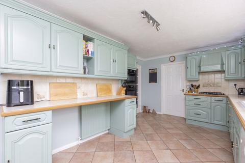 3 bedroom bungalow for sale, Rookery Close, Gillingham SP8