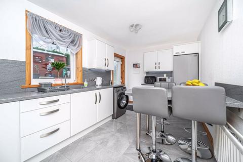 3 bedroom terraced house for sale, Valley Gardens South, Kirkcaldy