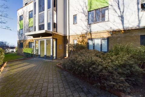 2 bedroom apartment to rent, Hythe Road, Surbiton KT6