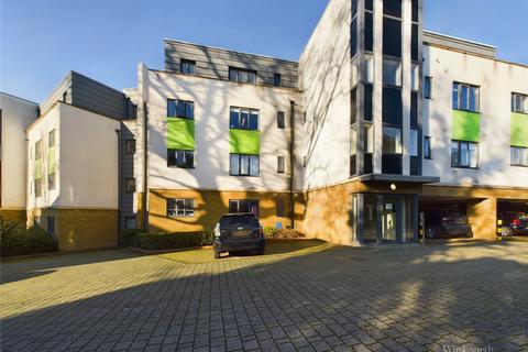 2 bedroom apartment to rent, Hythe Road, Surbiton KT6