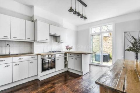 4 bedroom house to rent, Cavendish Road, London SW12